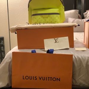Louis Vuitton Discovery Backpack (Unisex)